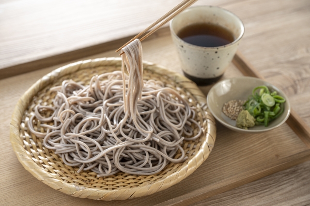 ざるそばの画像