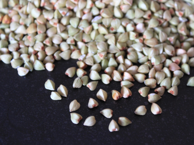 そばの実の画像